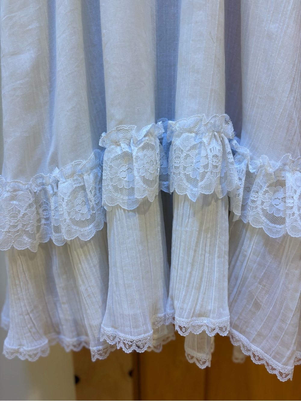 Vintage 80’s White Lace-layered Dress - Picture 7 of 11